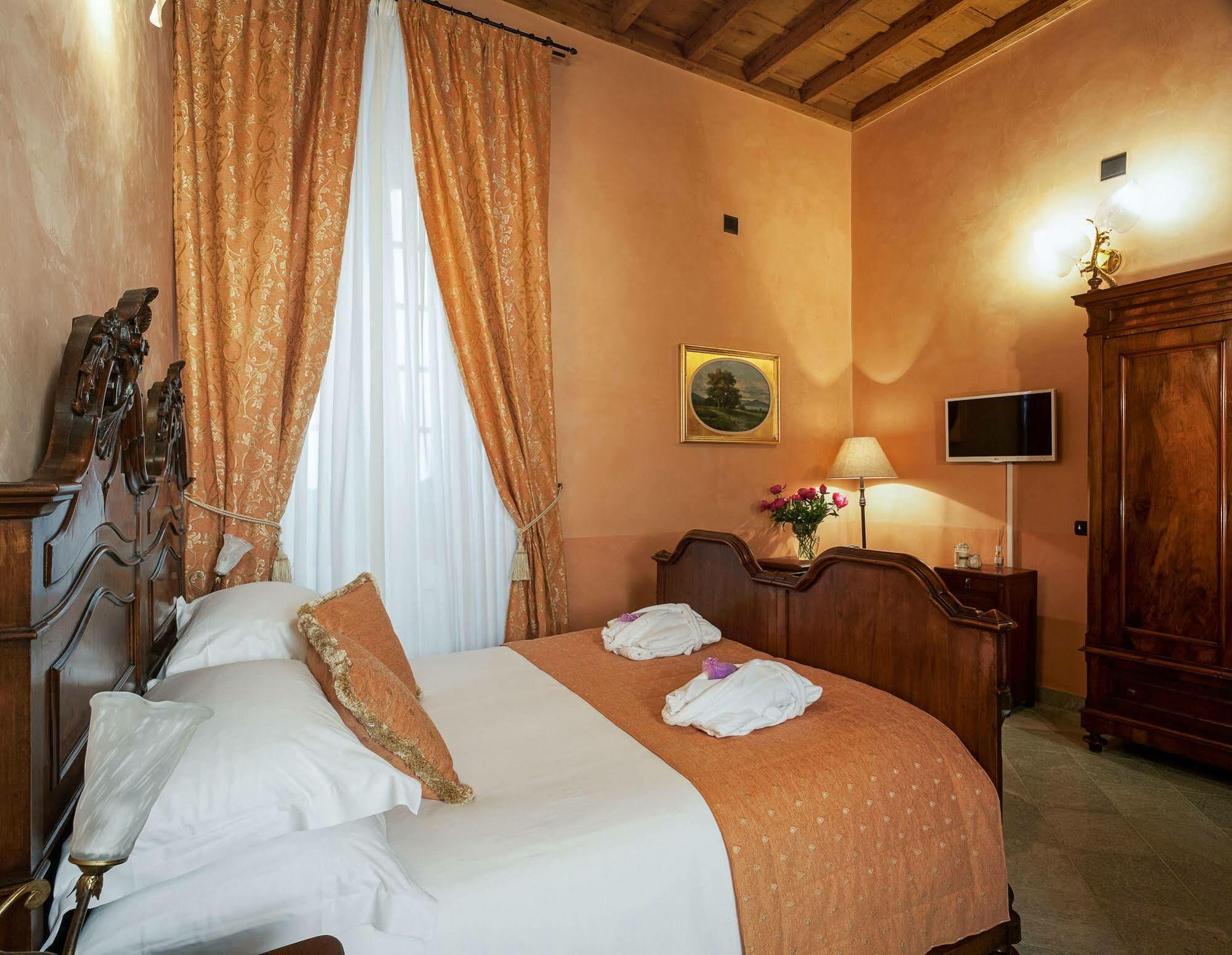 Palazzo Del Vicere Lejlighedshotel Lezzeno Eksteriør billede