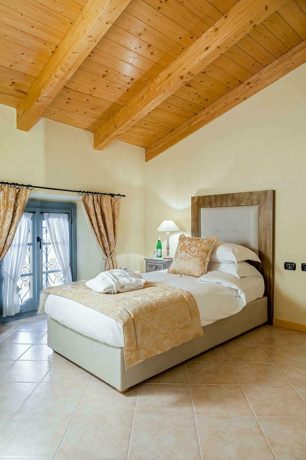 Palazzo Del Vicere Lejlighedshotel Lezzeno Eksteriør billede